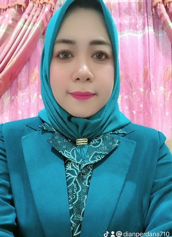 Ny. Dian Botutihe Pulubuhu